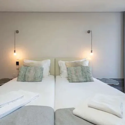 Rent this 2 bed apartment on Rua da Boavista in 4050-107 Porto, Portugal