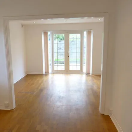 Rent this 1 bed apartment on 19 Glenhill Close in London, N3 2JS