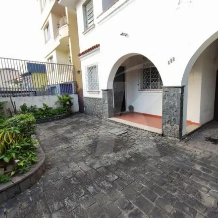 Rent this 3 bed house on Avenida Leôncio de Magalhães 609 in Jardim São Paulo, São Paulo - SP