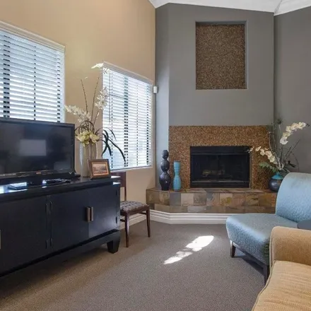 Rent this 1 bed apartment on North Apartaments Place in Phoenix, AZ 85016