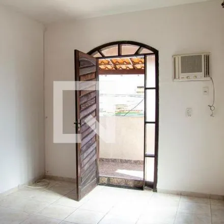 Rent this 2 bed house on Travessa Luiza de Almeida in Rocha, São Gonçalo - RJ