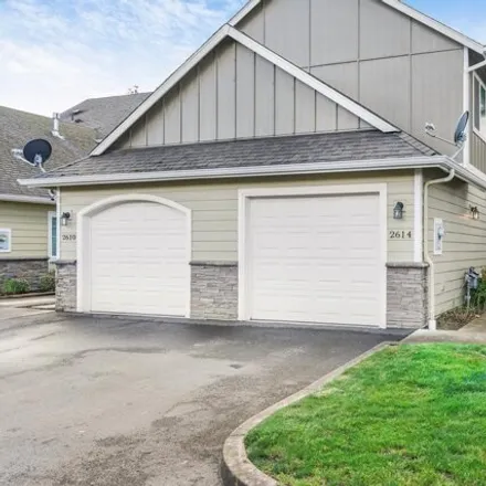 Buy this 3 bed house on 2614 Brooks Avenue Northeast in Salem, OR 97301