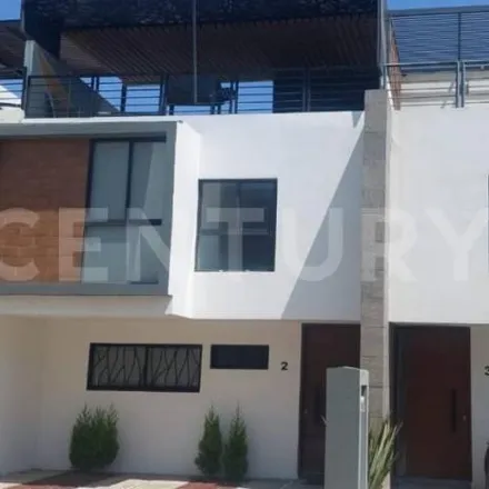 Rent this 3 bed house on unnamed road in 72680 Sanctorum, PUE