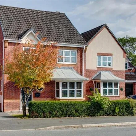 Buy this 3 bed house on Lily Green Lane in Redditch, B97 6TZ