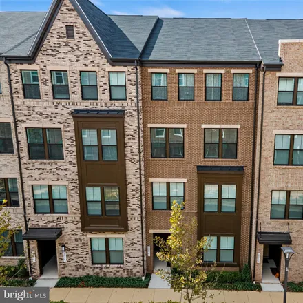 Buy this 3 bed condo on 66 Parallel Trail in Chantilly, VA 20121
