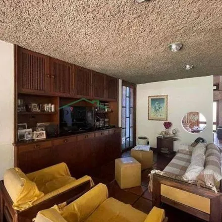 Buy this 5 bed house on Rua Newton in Santa Lúcia, Belo Horizonte - MG