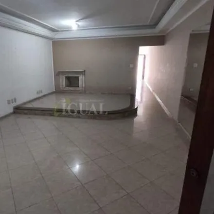 Rent this 3 bed house on Assembleia de Deus in Rua Laureano, Vila Camilópolis