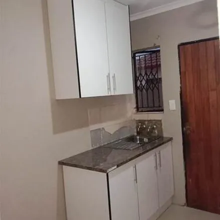 Image 4 - Adcock Street, Johannesburg Ward 13, Soweto, 1861, South Africa - Apartment for rent
