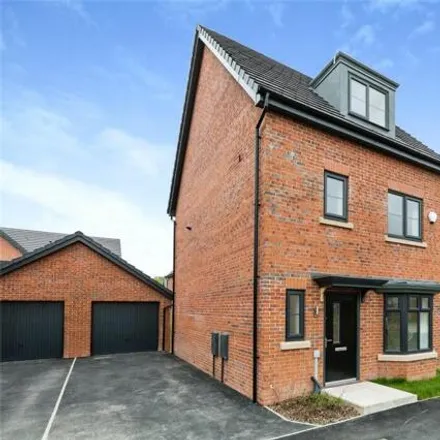 Buy this 4 bed house on Wychwood Grove in Clayton-le-Woods, PR25 5AT