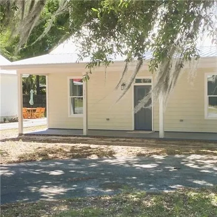 Buy this 2 bed house on Union Street in Darien, McIntosh County