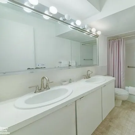 Image 7 - 148 West 23rd Street, New York, NY 10011, USA - Apartment for sale