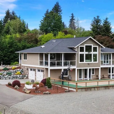 Buy this 3 bed house on 8898 20th Street East in Edgewood, WA 98371