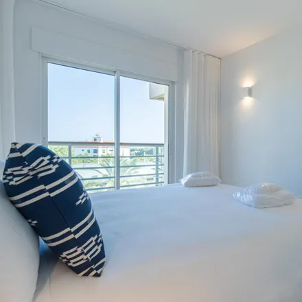 Rent this 4 bed apartment on Rua Franklin Lamas in 2750-642 Cascais, Portugal
