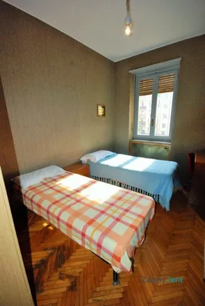 Rent this 3 bed apartment on Via Tirreno in 27, 10134 Turin TO