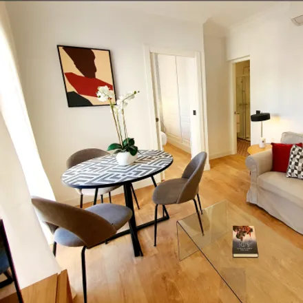 Rent this 3 bed apartment on Madrid in Calle de Saavedra Fajardo, 20