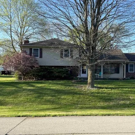 Buy this 4 bed house on 3200 Oxford Street in Kokomo, IN 46902