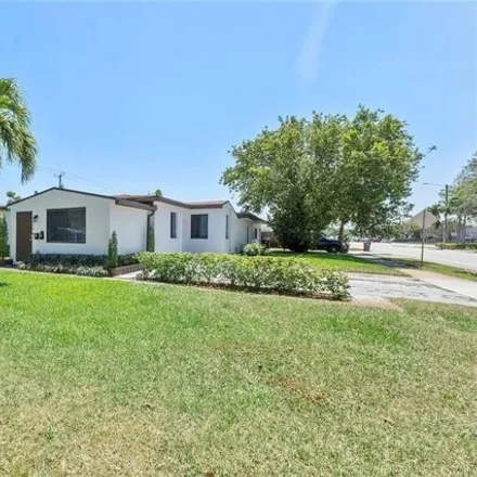 Rent this 3 bed house on 2218 Southwest 4th Avenue in Fort Lauderdale, FL 33315