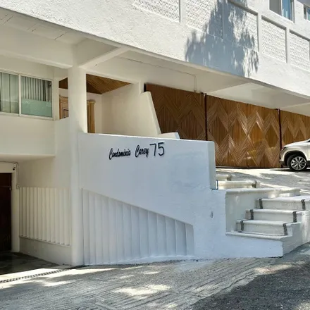 Buy this 3 bed apartment on Cerrada de la Concha in Zona Federal Base Naval Icacos, 39300 Acapulco