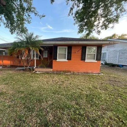 Buy this 2 bed house on 3051 13th Avenue West in Bradenton, FL 34205