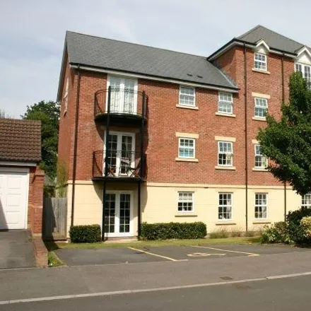 Rent this 2 bed apartment on unnamed road in Newbury, RG14 1TF