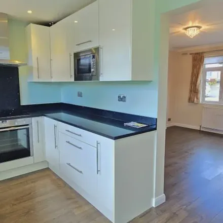 Rent this 3 bed duplex on Charing Cross in London, SW1A 2DX