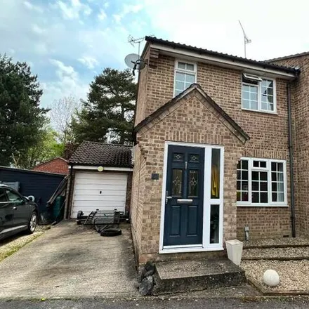 Rent this 3 bed house on Maybrook in Basingstoke, RG24 8ST