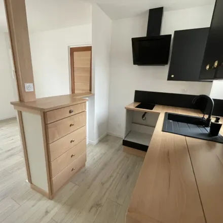 Rent this 2 bed apartment on 11 Rue Guillaume le Conquérant in 61300 L'Aigle, France