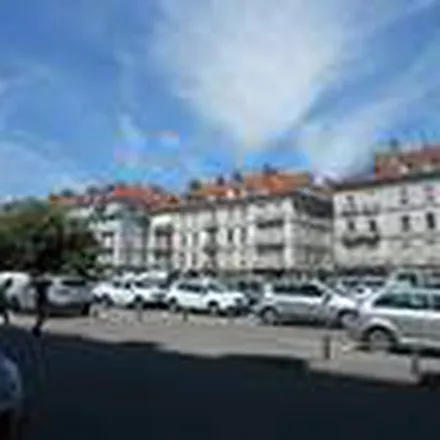 Image 2 - 3 Place Vaucanson, 38000 Grenoble, France - Apartment for rent