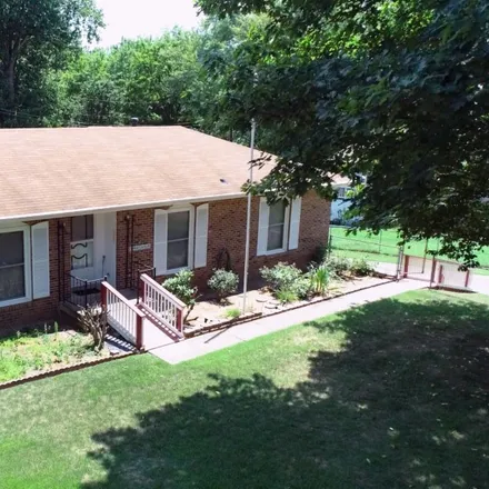 Buy this 3 bed house on 1590 Freestone Drive in Clarksville, TN 37042