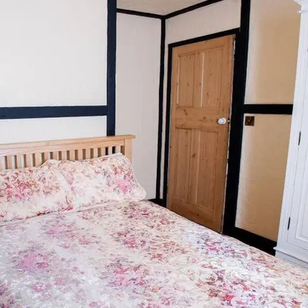 Rent this 3 bed duplex on Lymington and Pennington in SO41 8AL, United Kingdom