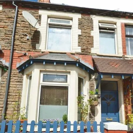 Buy this 3 bed townhouse on Braeval Street in Cardiff, CF24 4SJ