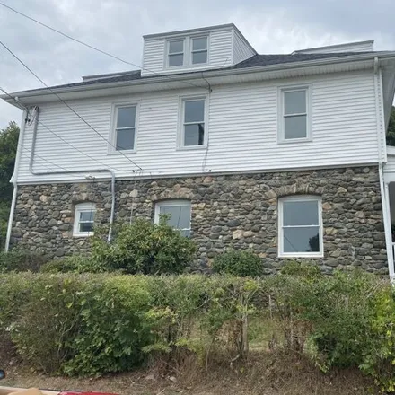 Rent this 1 bed house on 194 Liberty Street in Pawcatuck, Stonington
