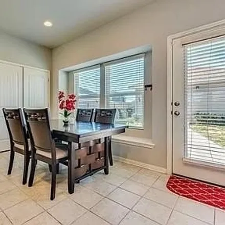 Image 3 - 273 Wainscot Oak Way, San Marcos, TX 78666, USA - Townhouse for rent