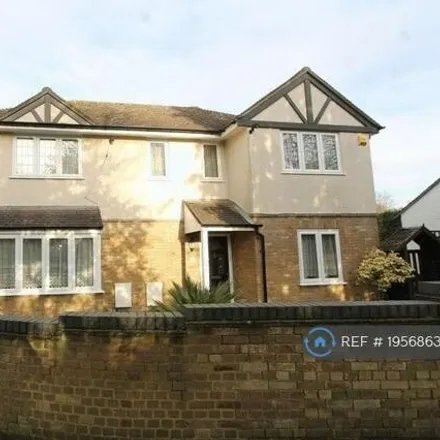 Rent this 3 bed house on Beggar's Roost Lane in London, SM1 2DX