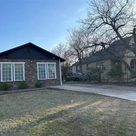 Buy this 2 bed house on 1870 Northwest 30th Street in Oklahoma City, OK 73118