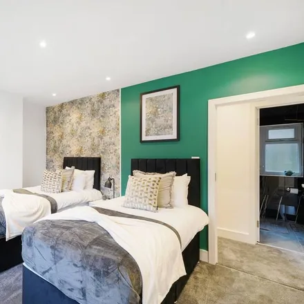 Image 1 - London, W12 0RT, United Kingdom - House for rent