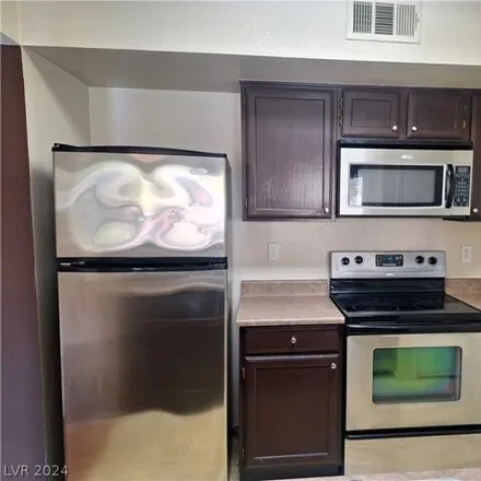 Image 4 - 9638 West Russell Road, Spring Valley, NV 89148, USA - Condo for rent