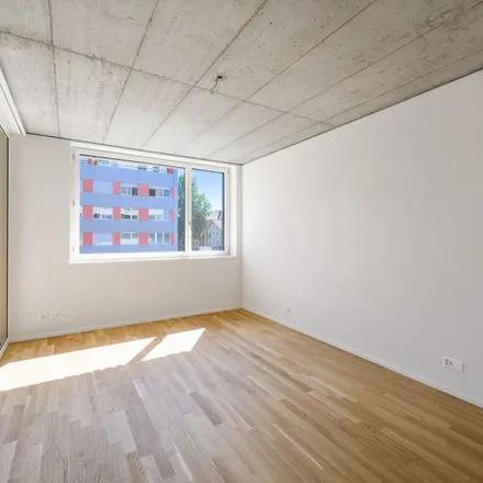 Rent this 4 bed apartment on Rue des Cygnes / Schwanengasse 11 in 2503 Biel/Bienne, Switzerland