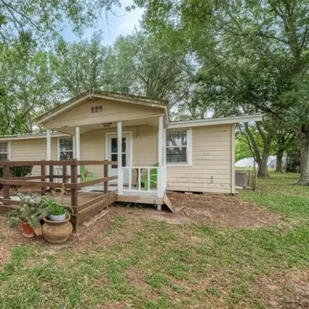 Buy this 3 bed house on 2584 Richmond Street in Needville, TX 77461