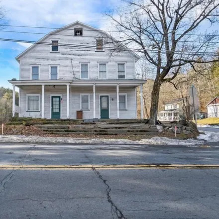 Buy this 6 bed house on 1886 Astolat Road in Chestnuthill Township, PA 18330