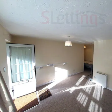 Image 3 - Beaumaris Green, The Hyde, London, NW9 7RR, United Kingdom - Apartment for rent