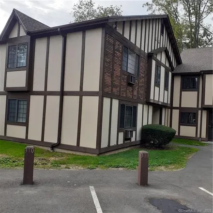 Buy this 1 bed condo on Foxwood Lane in Milford, CT 06460