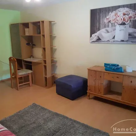 Rent this 3 bed apartment on Hegerdorfstraße 32 in 38108 Brunswick, Germany