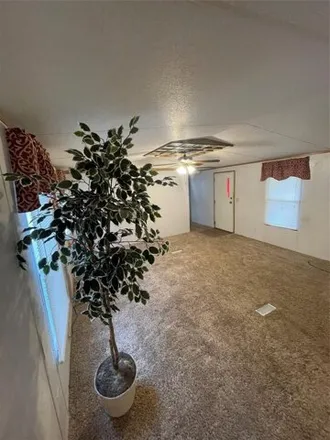 Image 2 - 8041 Lakewood Drive, Shamrock Shores, Brown County, TX 76801, USA - Apartment for sale