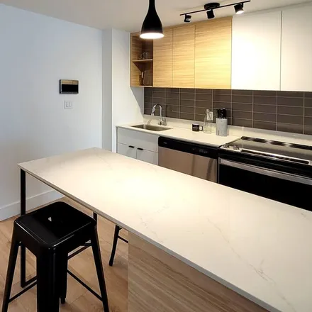 Rent this 1 bed apartment on Montreal in QC H3B 0H2, Canada