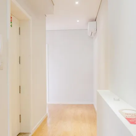Rent this 2 bed apartment on Tranquilidade Seguros in Rua Sá da Bandeira, 4000-263 Porto