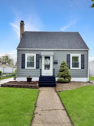 Buy this 3 bed house on 7833 20th Avenue in Kenosha, WI 53143