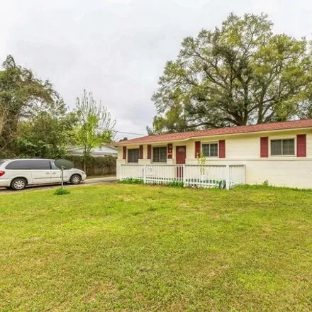 Buy this 3 bed house on 3046 Notre Dame Street in Tallahassee, FL 32305