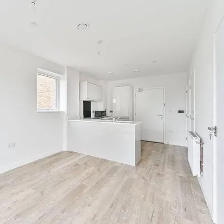 Rent this 1 bed apartment on Gallions View in London, SE28 0ES