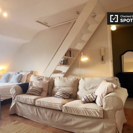 Rent this studio apartment on Boulevard Belgica - Belgicalaan 32 in 1080 Molenbeek-Saint-Jean - Sint-Jans-Molenbeek, Belgium